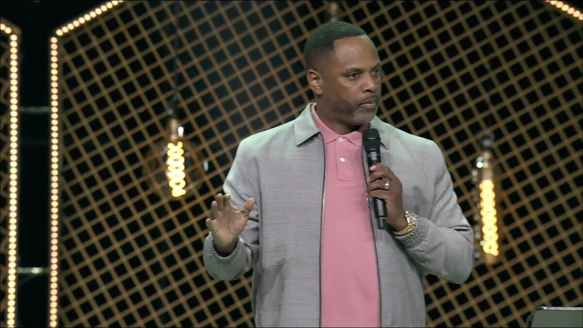 Touré Roberts